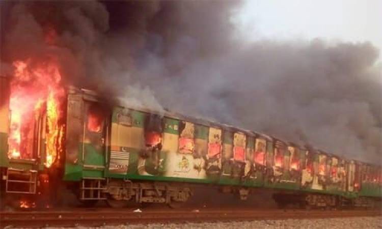 کشته و زخمی شدن ده ها تن در یک آتش سوزی در پاکستان